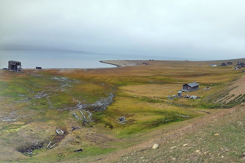 View over the cable car station and baracks