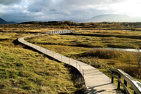 Bridge in þingvellir, Iceland.